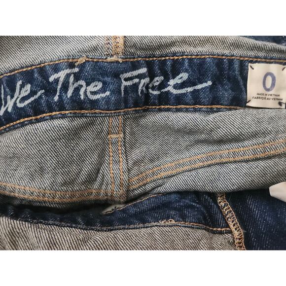 Free‎ People We The Free Denim Sunkissed Short Overalls Women's sz 0 | MSRP $108 - Picture 5 of 9